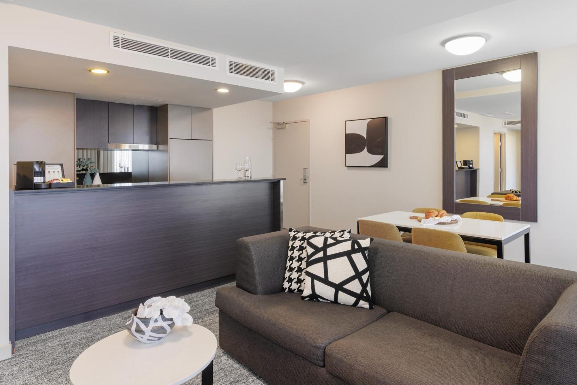 Punthill Norwest Aparthotel Ngoại thất bức ảnh